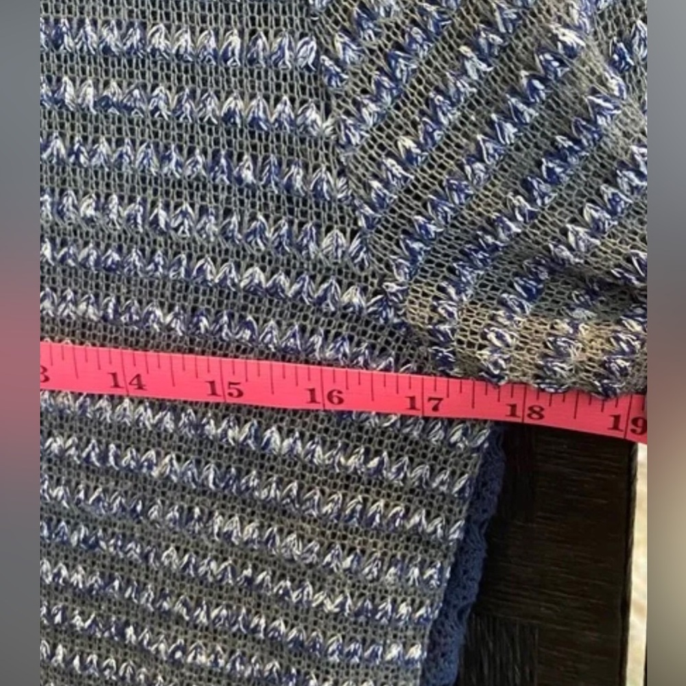 Women’s Crocheted/Knitted Top Size M Navy Blue Gray - Picture 4 of 7